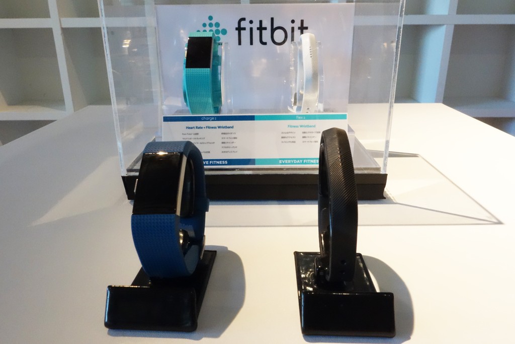Fitbit フィットビット 心拍計 フィットネスリストバンド ChargeHR