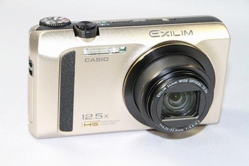 子供の一瞬の表情も逃さない!「EX-ZR300」開封レポート