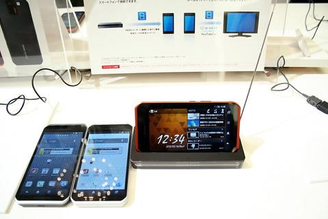 NTTドコモ、ハイエンドエンタメ系スマホ「AQUOS PHONE sv SH-10D」を8月30日に発売予定!8月24日から事前予約開始