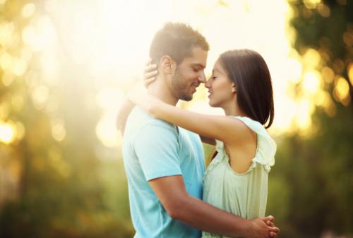 男心をくすぐるモテ肌の秘密は、“香り”にあり!