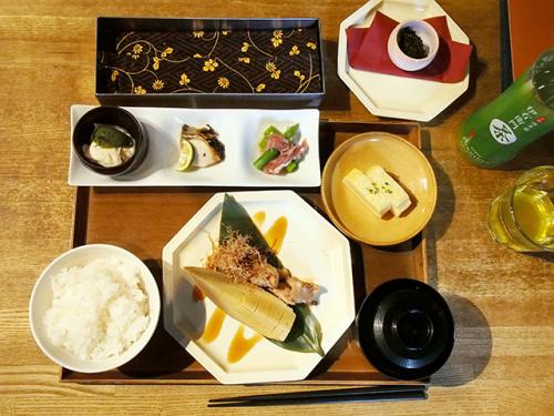【京都カフェ】リッチなモーニングを烏丸で！　『伊右衛門サロン京都』の和食朝ごはんが絶品だった