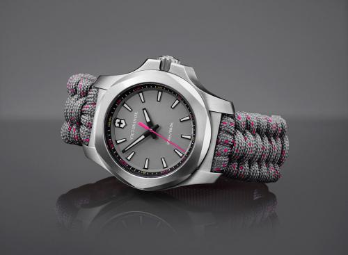 ビクトリノックスが腕時計『ビクトリノックス・スイスアーミー』のミディアムサイズモデル『I.N.O.X. V』を5月1日発売へ