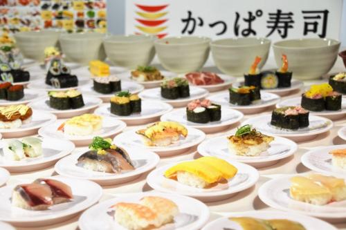 かっぱ寿司が「一皿50円」の一貫オーダーを試験的に導入　「食べ放題」は全店舗で実施へ