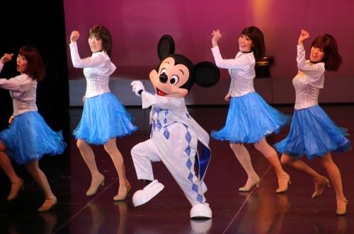 写真レポート：ミッキー＆ミニーが新成人の門出を東京ディズニーランドで祝福！