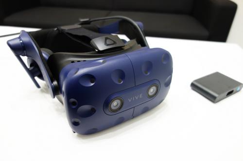 HTCの新VRヘッドセット『VIVE Pro』がお披露目　解像度と付け心地が進化した『VIVE』の上位機種