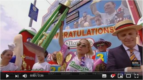 ギャル曽根クラスの大食い日系アメリカ人女性ミキ・スドー（須藤美貴）がホットドッグ早食い選手権5連覇