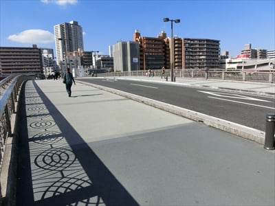 横浜のビブレ前にある南幸橋！　歩道部分が「フワッフワ」な理由は？