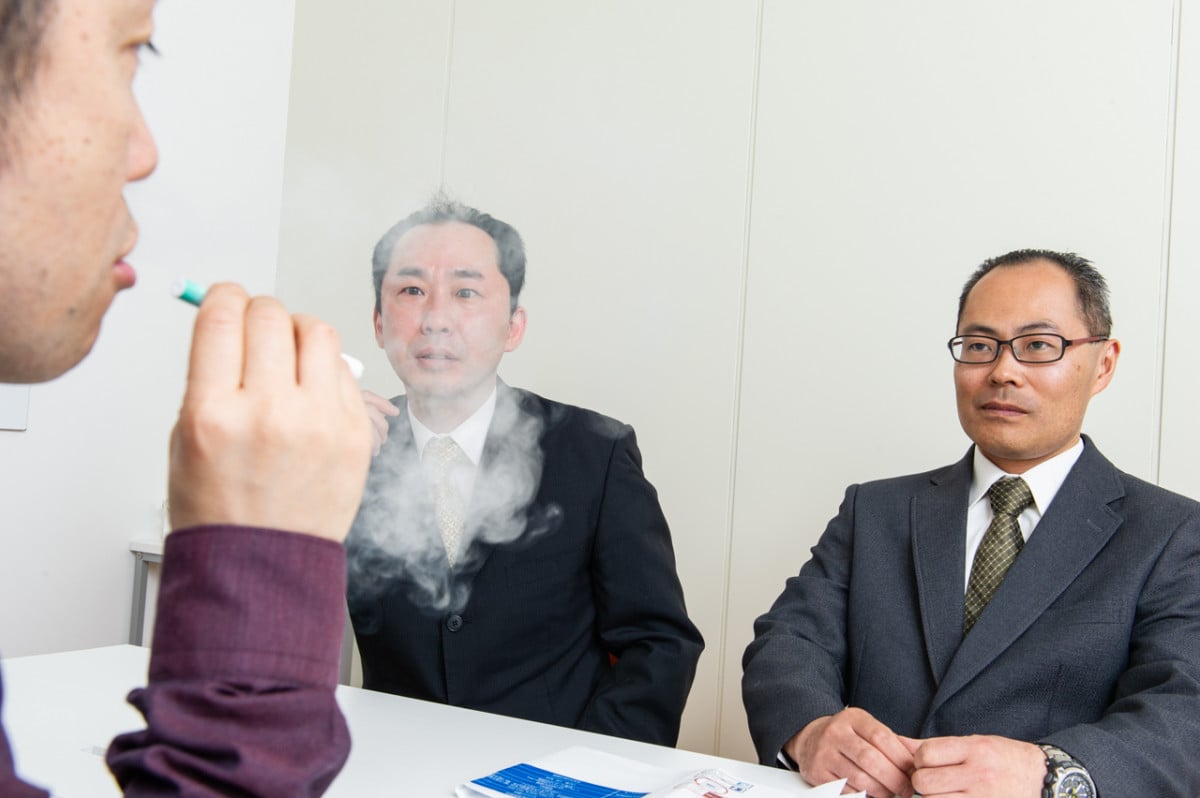 クライアントが激怒!?　打ち合わせでいきなりVAPEを吸ったらこうなった[PR]