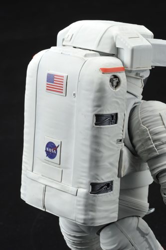 『1/10 ISS 船外活動用宇宙服』セーファー装着状態