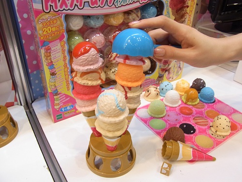 東京おもちゃショー11 リアルとアプリで楽しむ積みゲー アイスクリームタワー ガジェット通信 Getnews