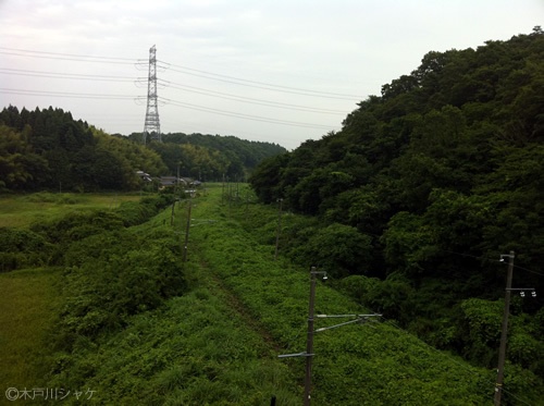 福島第二原発そばから、線路を見下ろす