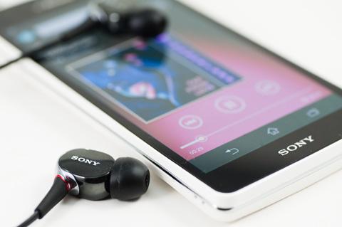 SONYとWALKMANがガッチリタッグを組んだ!ドコモスマートフォン「Xperia GX SO-04D」の音楽機能を試す【レビュー】