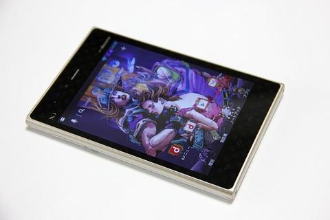 ジョジョスマホ「L-06D JOJO」の発売日が8月30日に正式決定!ドコモオンラインショップでは予約なしで1500台を販売