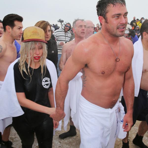レディー・ガガが破局、俳優テイラー・キニーとの5年の交際＆婚約の末