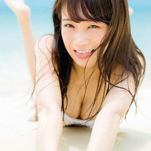 乃木坂46秋元真夏 1st写真集『真夏の気圧配置』未掲載カットのパネル展 