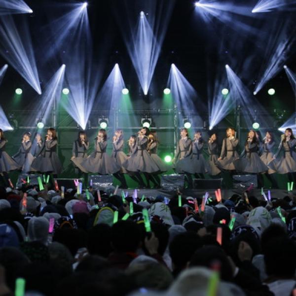 欅坂46「360°3Dシアター」オープン記念イベントに登場！「二人セゾン