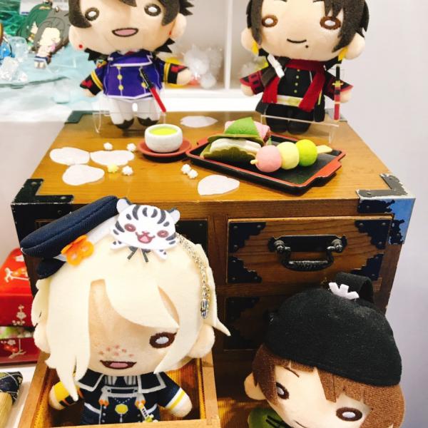 刀剣乱舞にとたん実物初お披露目！ 蛍丸・鶴丸国永など第2弾ぬいぐるみ