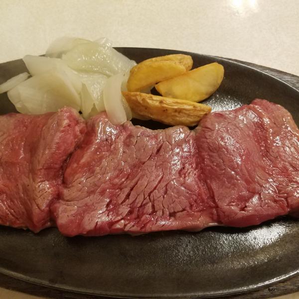 レアすぎるテンダーロイン！　沖縄ステーキのレジェンド「ジャッキーステーキハウス」に行ってみた