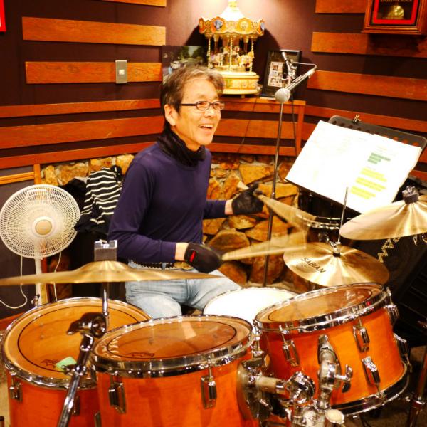 窮屈な現代社会を格好よく生きる…… 元ザ・タイガース瞳みのる『GS陽気なロックンロール』リリース記念インタビュー