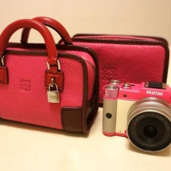 ロエベPENTAXのコラボPENTAXQ MAGENTA PINK 人気ブランド「ロエベ」とPENTAXの“大人カワイイ”スペシャルモデル