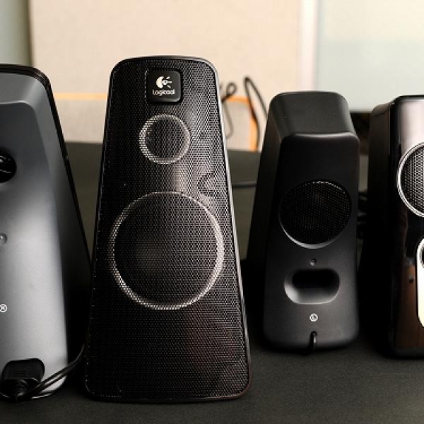 ホントに部屋のどこにいても聴こえる！ロジクール『360°サウンド』採用