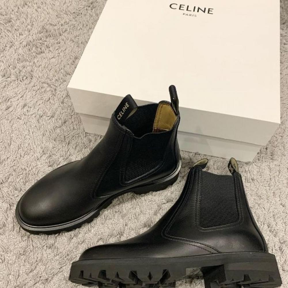 毎年履くブーツは“運命の一足”買ってもいいんじゃない？CELINEロゴがさりげないチェルシーブーツにロックオン ｜ ガジェット通信 GetNews