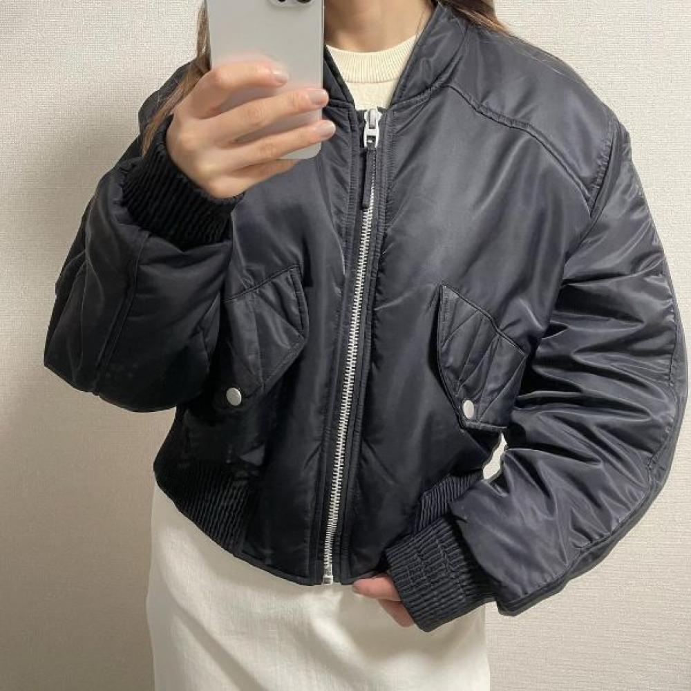 ZARA】アウター迷子さん注目！ぽふっとボリューム感ある「ボンバー