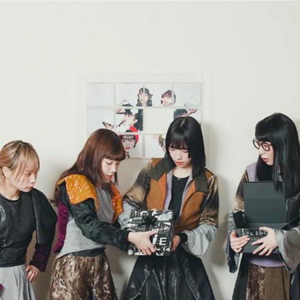 Amazon.co.jp: ZUTTO(CD盤)(CD): ミュージック