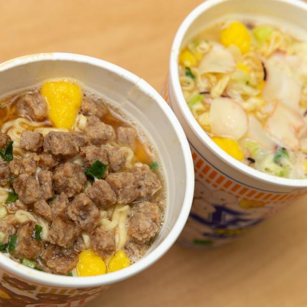 実際に食べたぞ→イカ×3倍と謎肉×4倍！カップヌードル 謎肉まみれ＆イカまみれ
