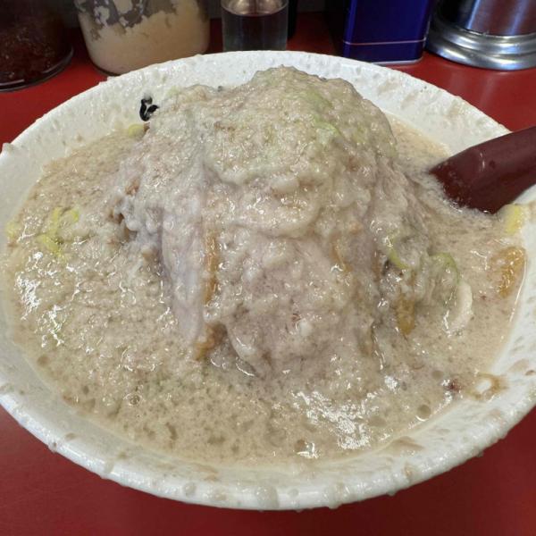 正気か!? アブラマシマシマシマシマシマシ「超ギタなラーメン」を食べた結果