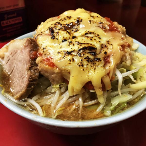 ラーメン二郎 中山駅前店オープン13周年おめでとう！ 激レアすぎるトッピング「ピザ」「バター」爆誕