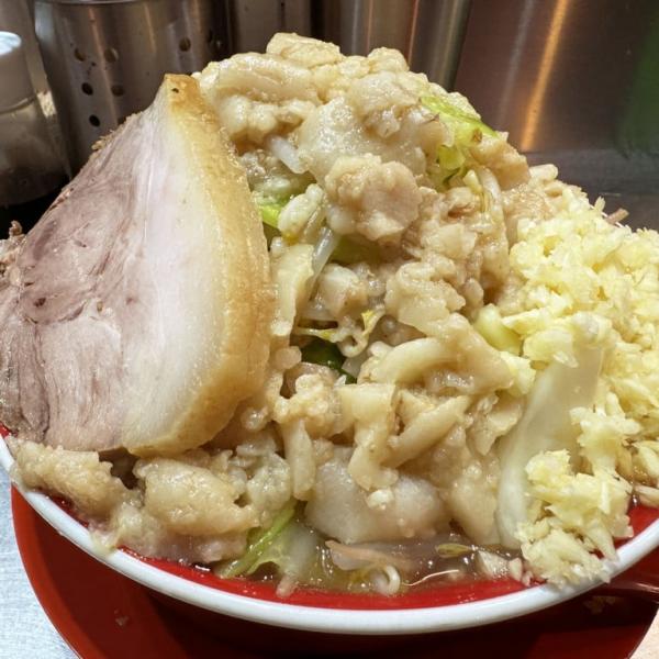 家系ラーメン・箕輪家のラーメン二郎インスパイア「まるじろう」の人気がありすぎて販売期間の延長決定！