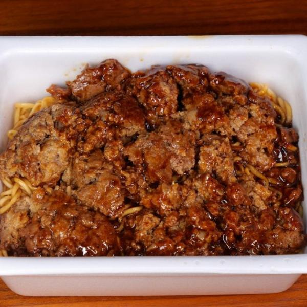 【マジか】料理人・鳥羽周作シェフ発案の「ペヤングを激ウマ化する食べ方」をしてみた結果→ ぎょえーーっっ!!