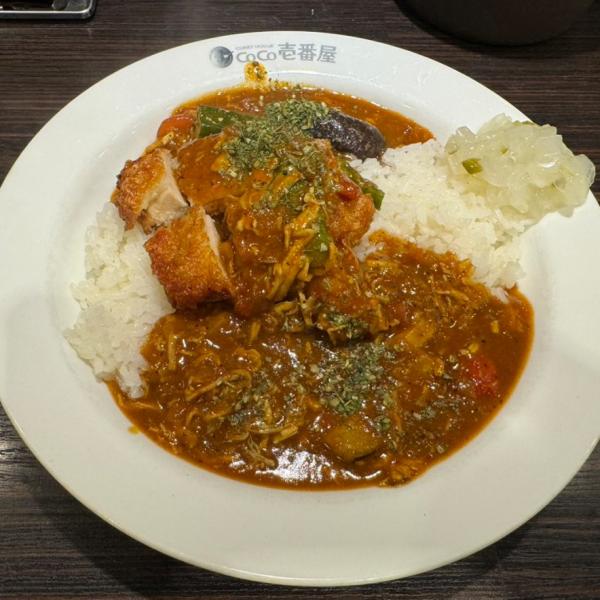 「サマベジの夏がきた」　カレーハウスCoCo壱番屋で「チキンと夏ベジのスパイスカレー」販売中！