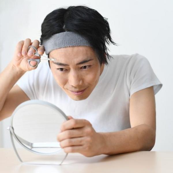 【調査報告】眉毛の形で顔の印象は決まる?! 眉毛が印象的な芸能人の最新ランキングで1位に輝いたのは？