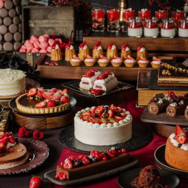 東京都・大阪府】“苺×チョコレート”の絶品スイーツが並ぶ！「XEX