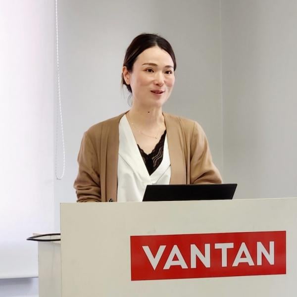 この春、多彩なネイティブ講師を揃え『バンタン韓国語教室』開校！流行りの韓国コスメやグッズも使い放題