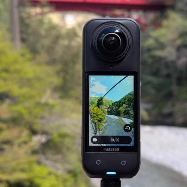 Insta360のフラッグシップ360°アクションカメラ「Insta360 X5