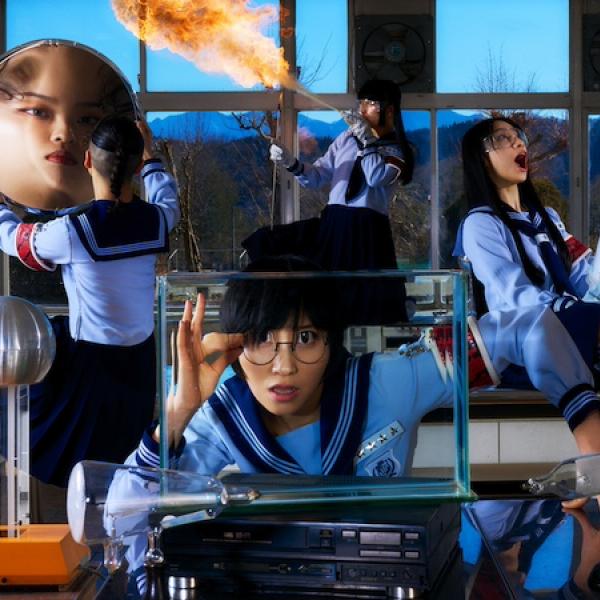 新しい学校のリーダーズ、初ベストAL名は『新しい学校のすゝめ