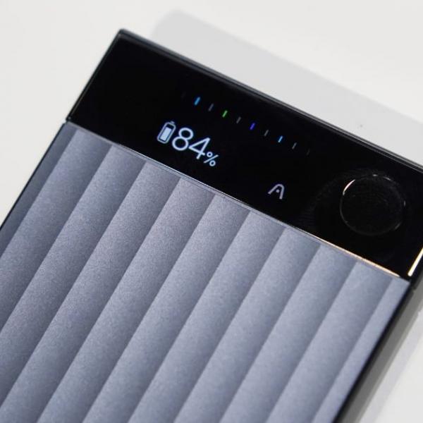 最新AIボイスレコーダー「Plaud Note Pro」発表！AMOLED