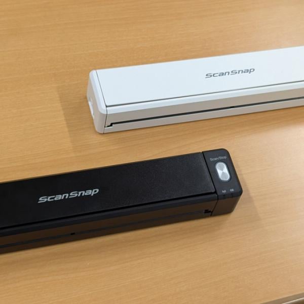 ScanSnapのコンパクトなモバイルスキャナーがUSB-C対応に　「ScanSnap iX110」を11月13日に発売へ
