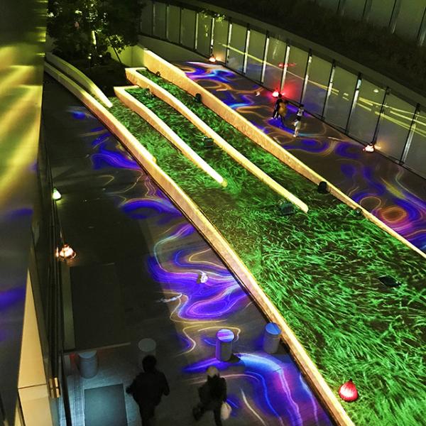 ボートレースの東京リトリート空間 SIX WAKE ROPPONGI の夜がエモ映え
