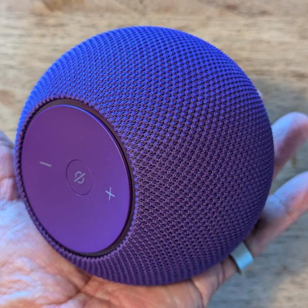 Amazonのスマートスピーカー「Echo Dot Max」レビュー コンパクト