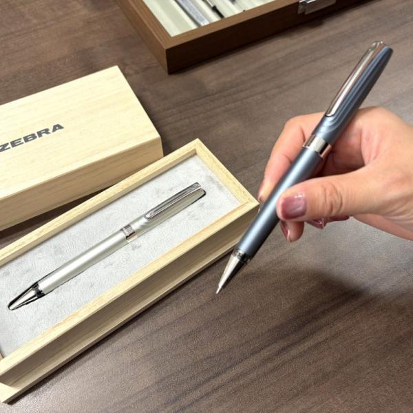 5万9400円の書き味！ ゼブラ史上最高級ボールペン「HAMON」を触って