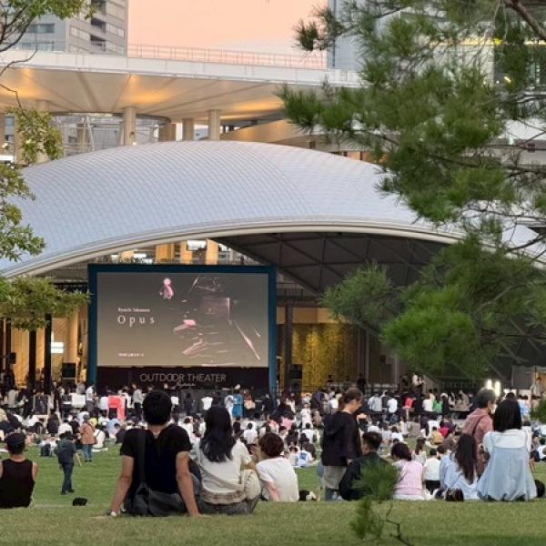 大阪府大阪市】うめきた公園が一夜限りの巨大シネマ空間に！坂本龍一氏