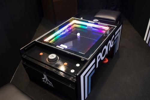 JAEPO2018：伝説のビデオゲーム『PONG』が現代に復活！ 今夏タイトーからアーケード版も登場!!