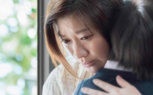 涙なしには観られない「母と子」の究極の絆を描く映画3選　篠原涼子の圧倒的演技『人魚の眠る家』ほか