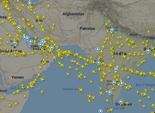 パキスタン上空にバリアが張られる　弾き返されたり超絶迂回する飛行機が続出