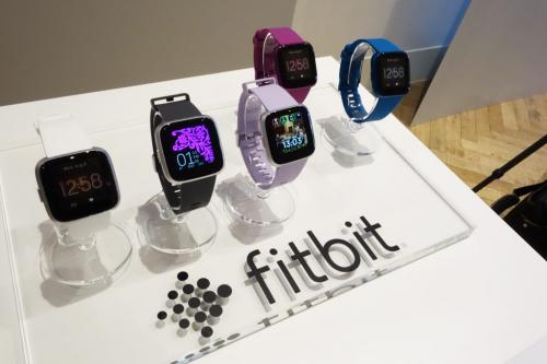 Fitbitがウェアラブルデバイス4製品を発表　低価格スマートウォッチ『Fitbit Versa ライトエディション』とリストバンド型活動量計『Fitbit Inspire/Inspire HR』『Fitbit Ace 2』