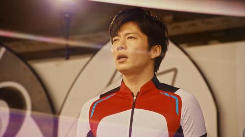 田中圭が歌手に挑戦!?　ボートレースCMシリーズ第5話『体感時速篇』でスタッフもうっとりする歌声を披露